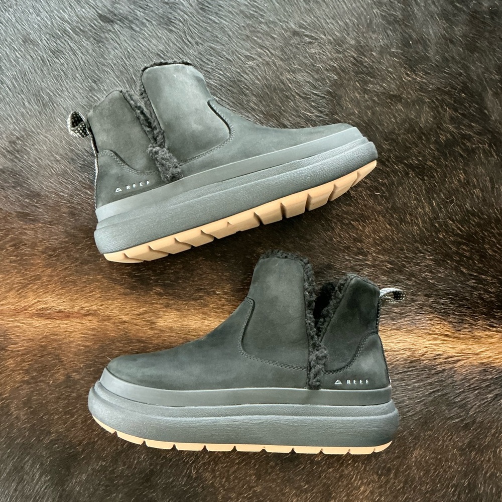 Reef Black Leather Weekend Autumn Boots 8